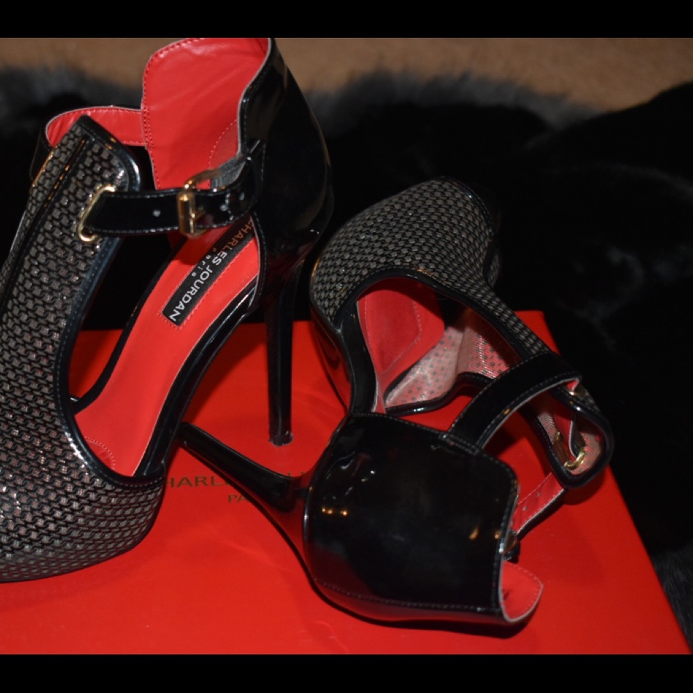 Gorgeous Charles Jourdan Heels